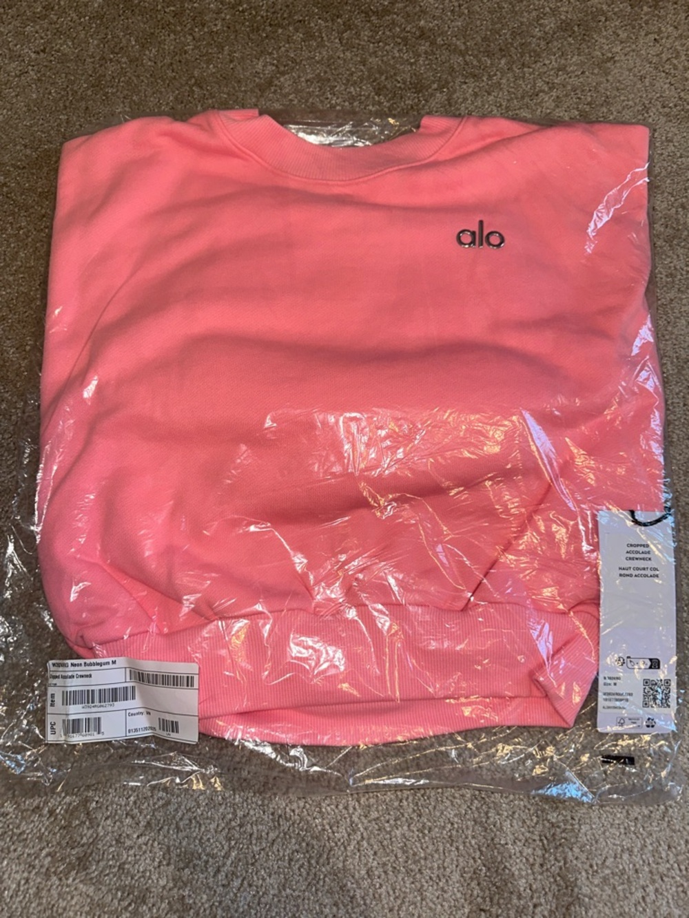 🆕 Neon Bubblegum Cropped Accolade Crewneck 🆕